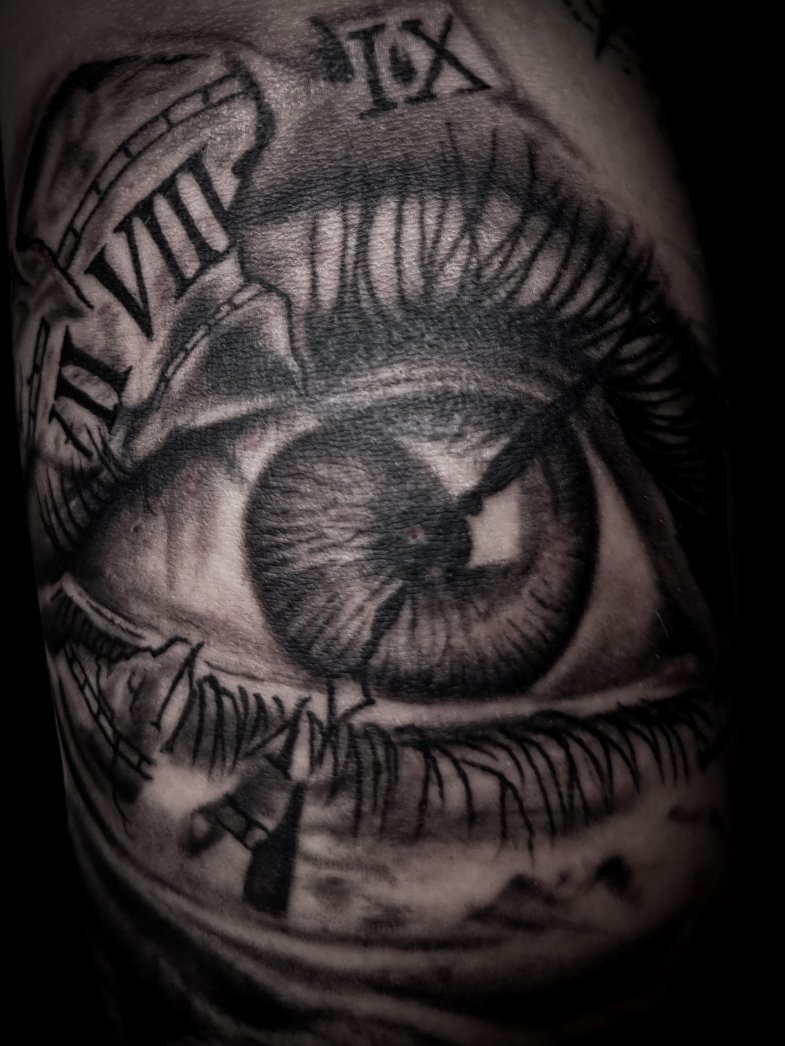 Black and grey tattoo København - work 1